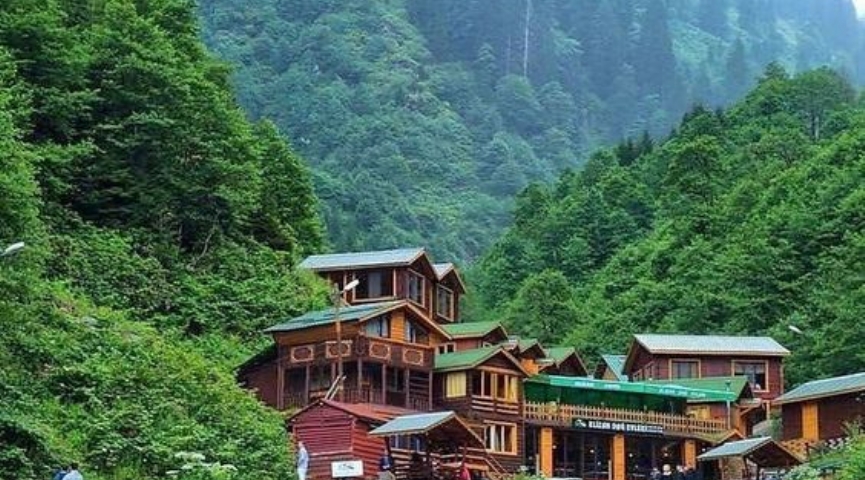 RAMAZAN BAYRAMINA ÖZEL UÇAKLI BUTİK KARADENİZ YAYLALARI VE BATUM TURU