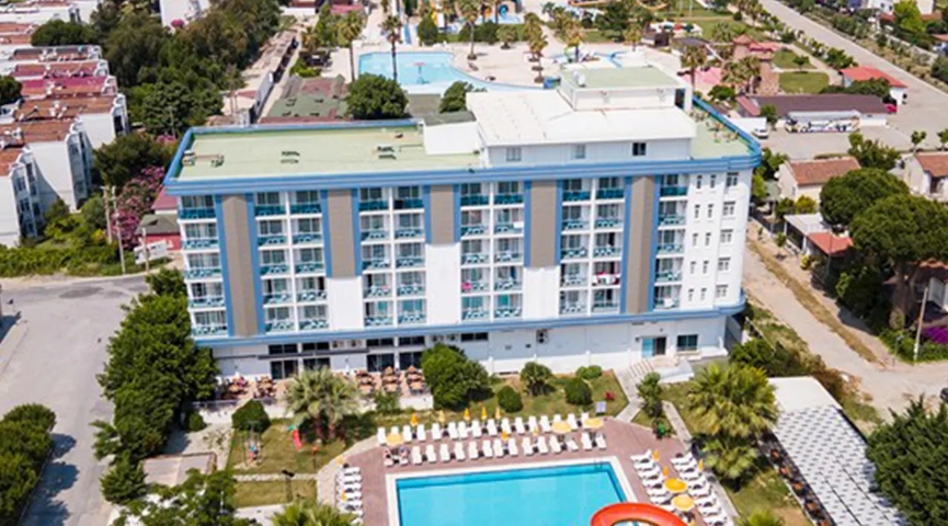 DENİZE SIFIR OTELDE KUŞADASI TATİLİ